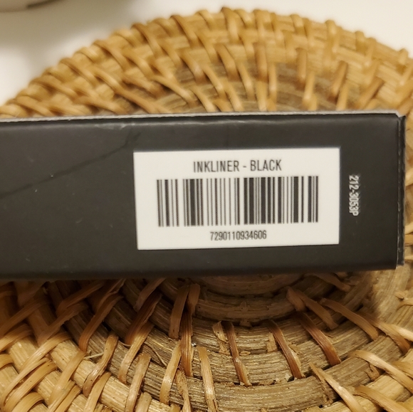 NEW Il Makiage Ink Liner - Black - Picture 4 of 5